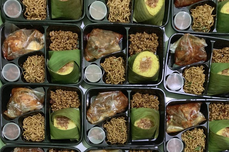 nasi kuning endeus