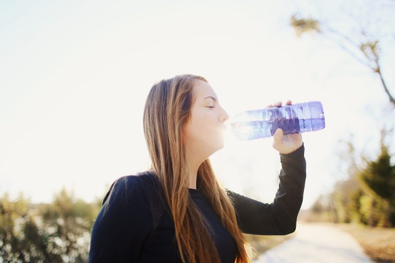 Minum air [utih baik untuk tubuh